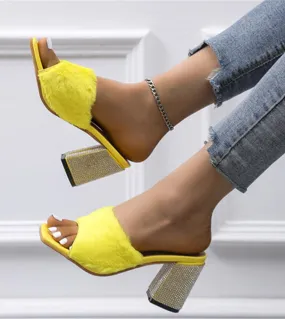 Pantofole da donna estive di grandi dimensioni Pantofole con tacco alto quadrato e tacco largo Sandali da donna slipon con punta
