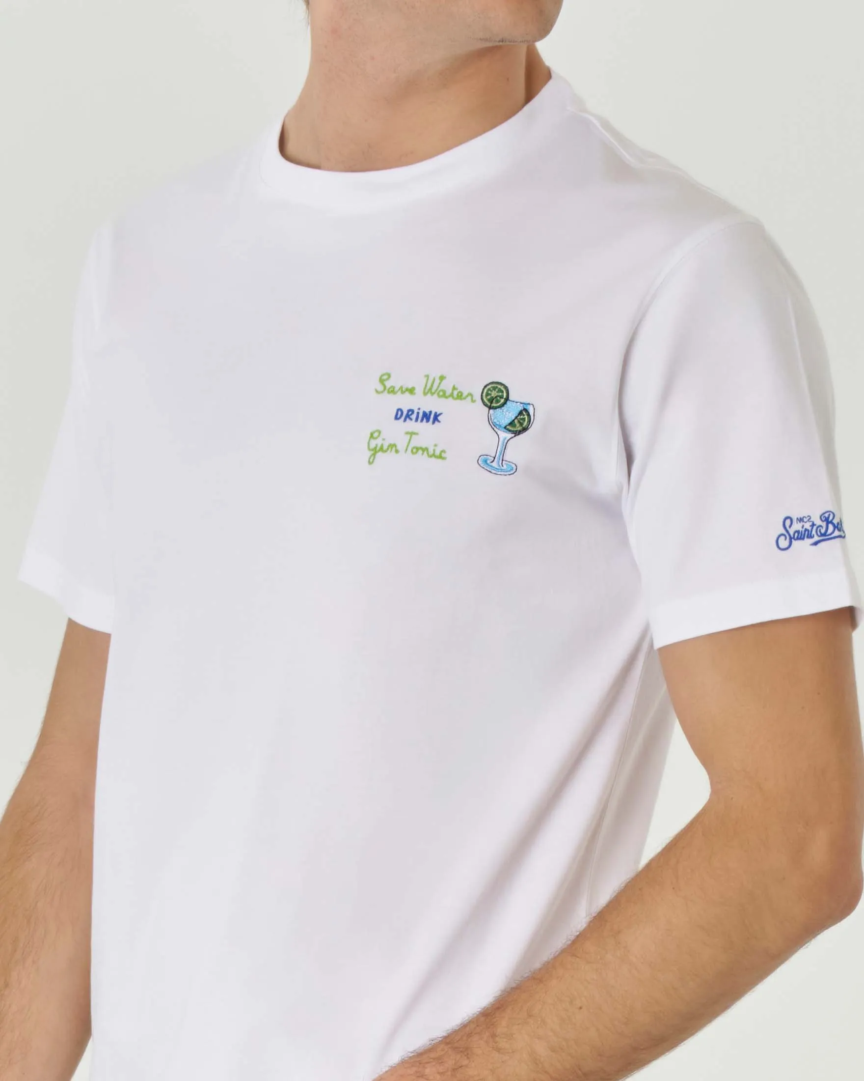 T-shirt bianca mezza manica in cotone con stampa e ricamo Gin Tonic sul petto